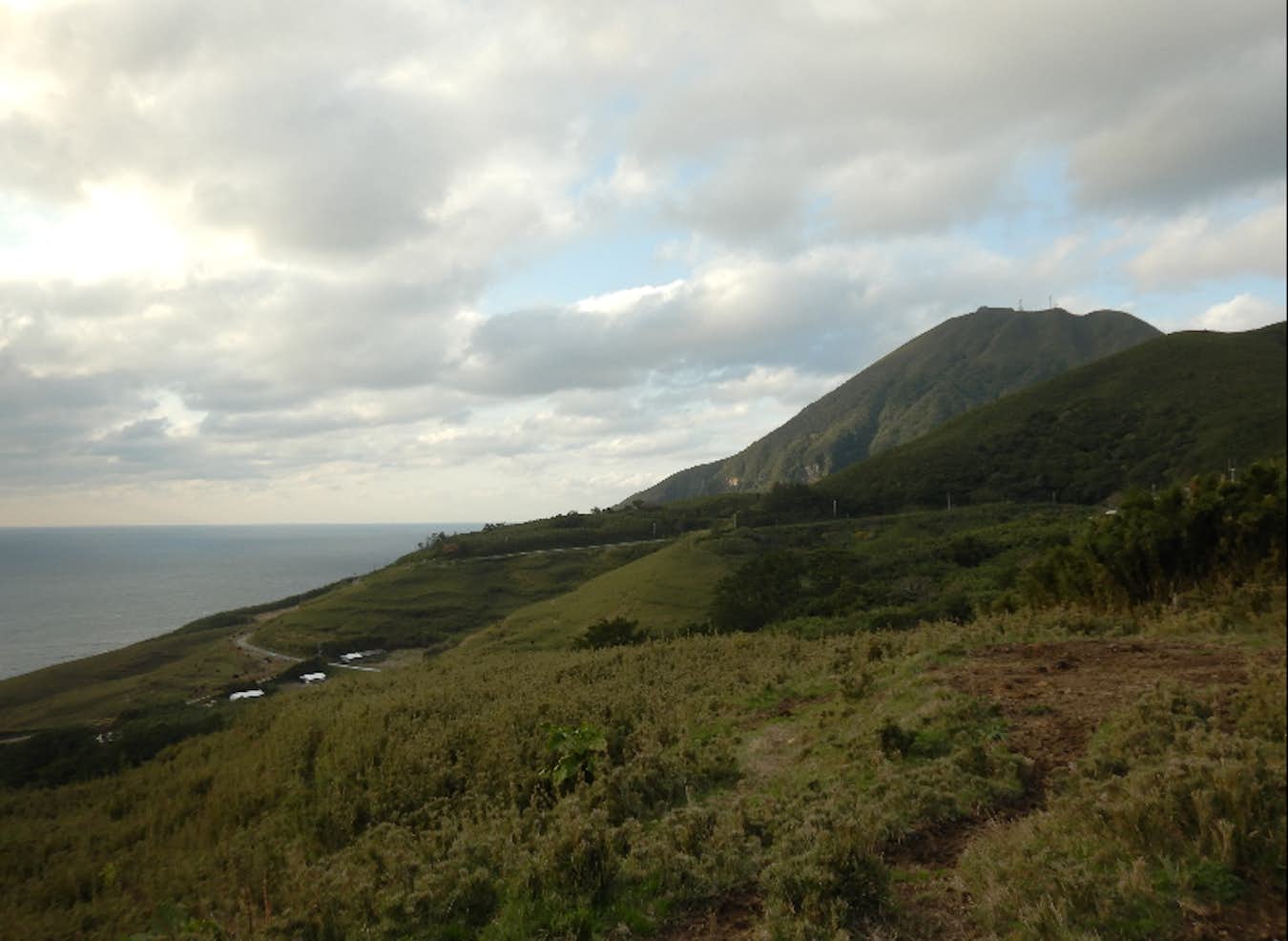トカラ列島の悪石島で働きませんか? 島の生活を支える売店とGSを運営する協力隊を急募!移住スカウトサービス