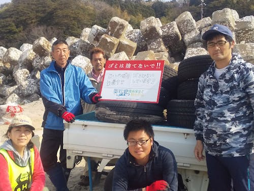 ビーチクリーン活動も定期的に