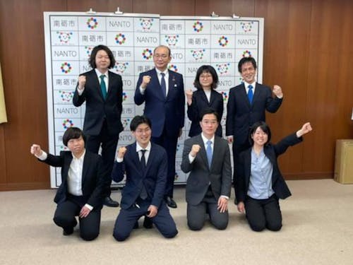 市内で活躍する協力隊員!