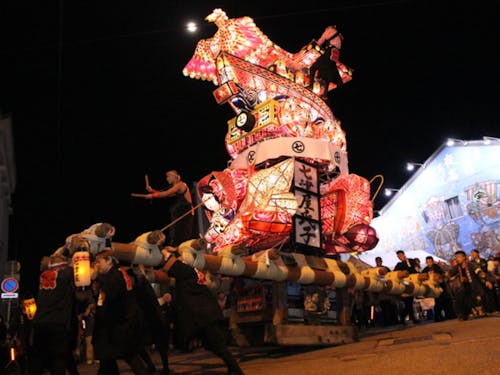 福野地域の伝統あるお祭り「福野夜高祭」2017年にユネスコ「プロジェクト未来遺産」に登録されています。