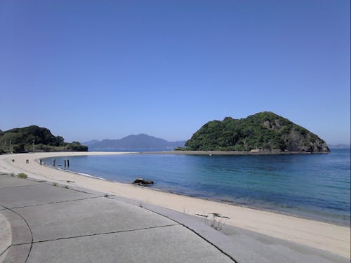 柱島群島には美しい海岸がたくさんあります。